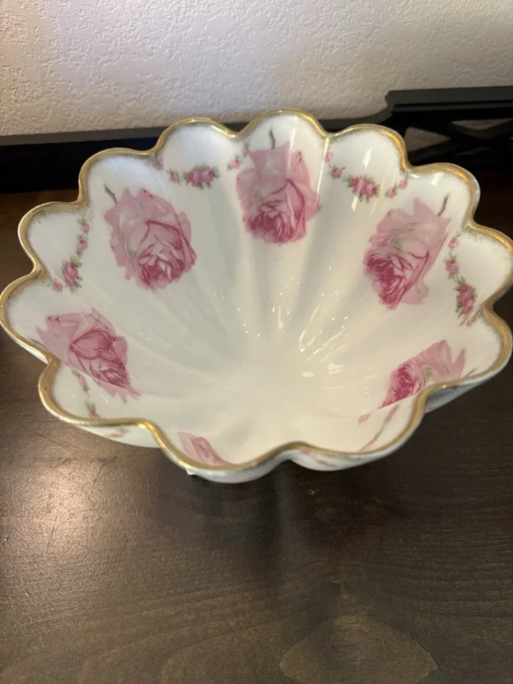 Antique c.1904-1924 Schwarzburg German Porcelain Footed Rose Bowl - Gold Trim